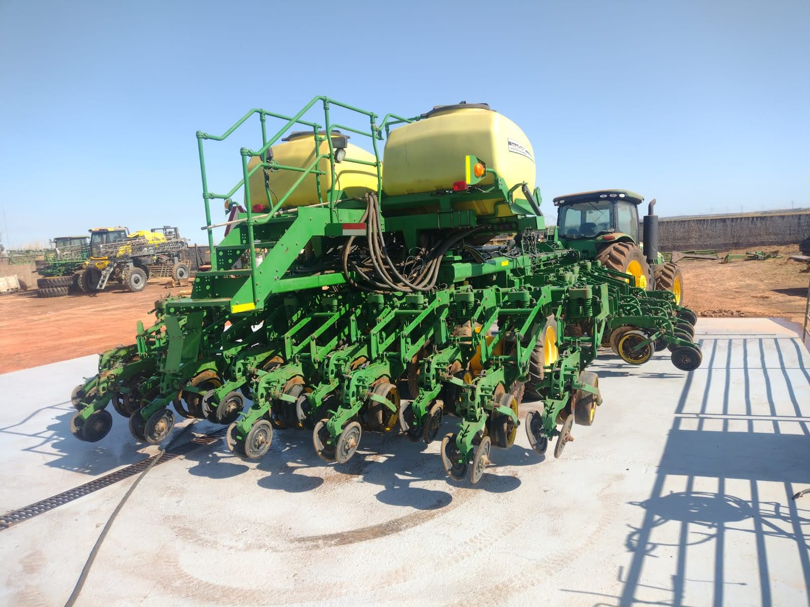 Plantadeira John Deere DB74 2011